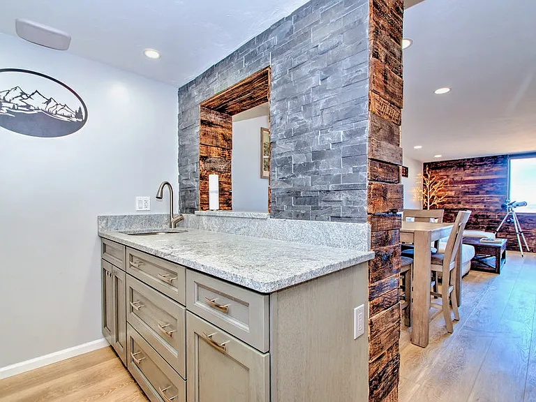 375 Endicott St N #305 — Photo 9