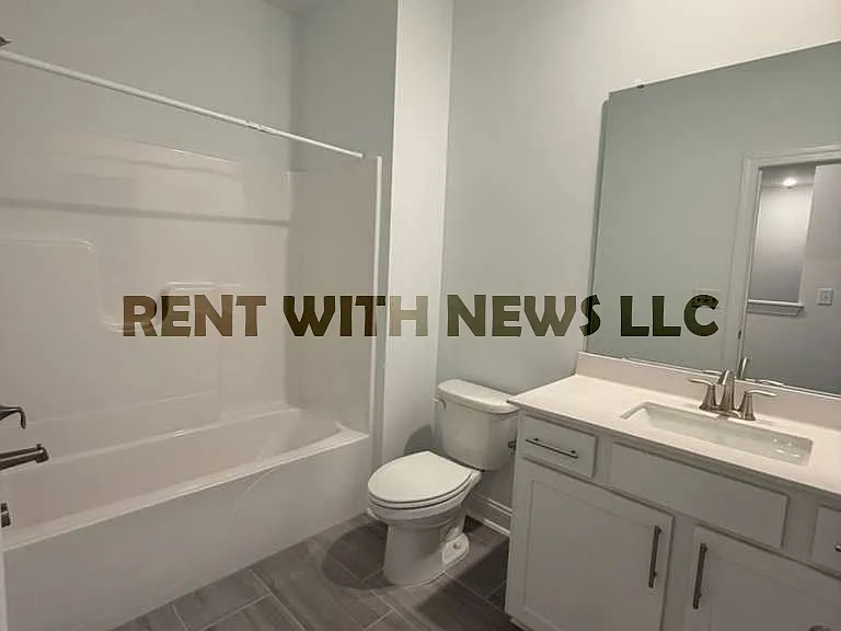 704 Longleaf Grove Ln — Photo 21