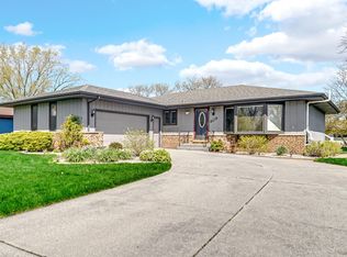 1153 Tamarack Pl, Munster, IN 46321