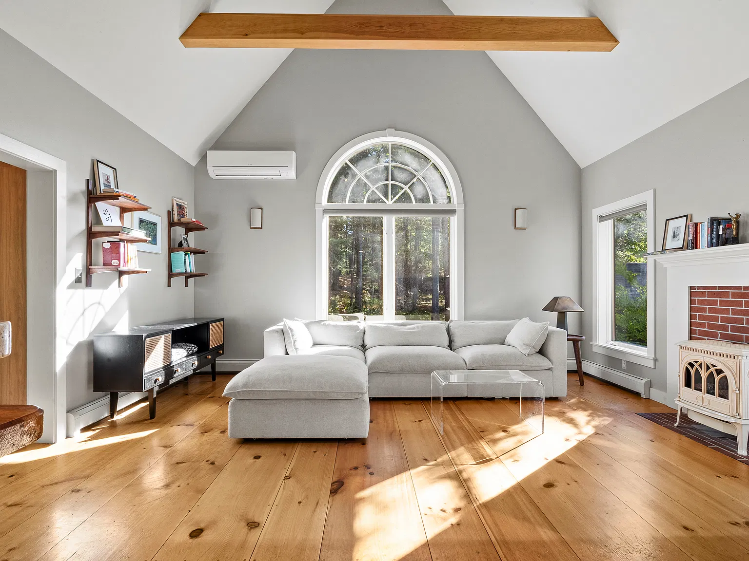 2 bed, 1428 sqft, $3,950 — Photo 3