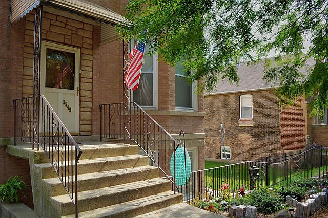 1st image of 3549 S Seeley Ave #1