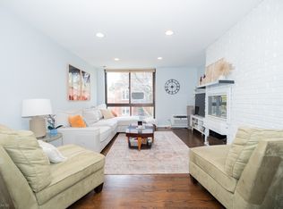 2201 N Cleveland Ave APT 306, Chicago, IL 60614