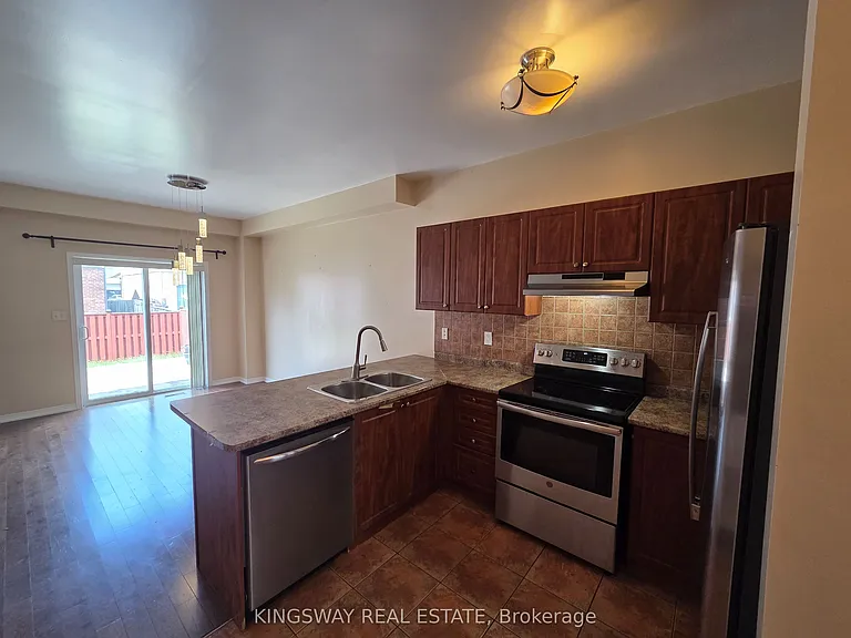 28 Tidemore Hts — Photo 7
