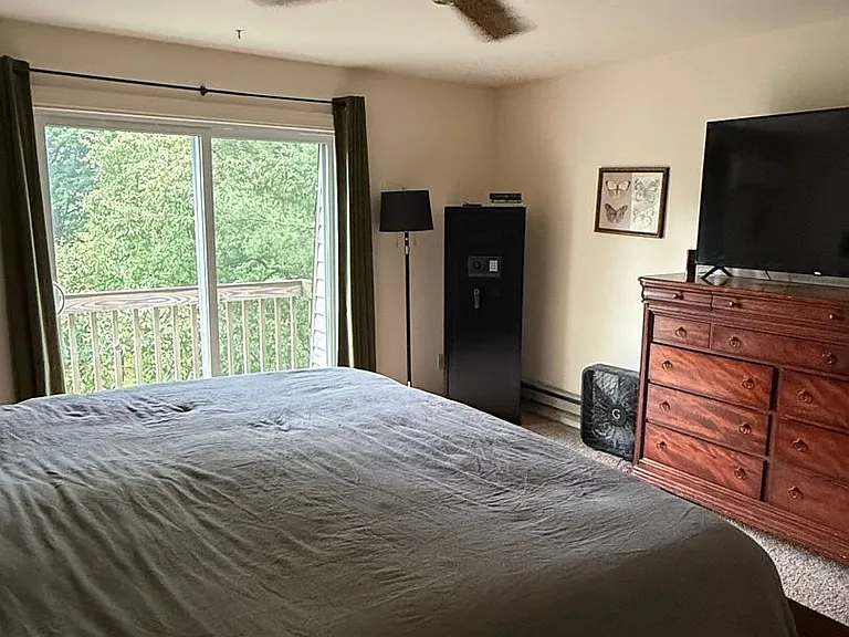 845 Silver Spring Plz — Photo 7