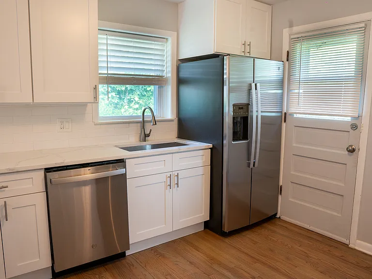 9733 Karlov Ave — Photo 7