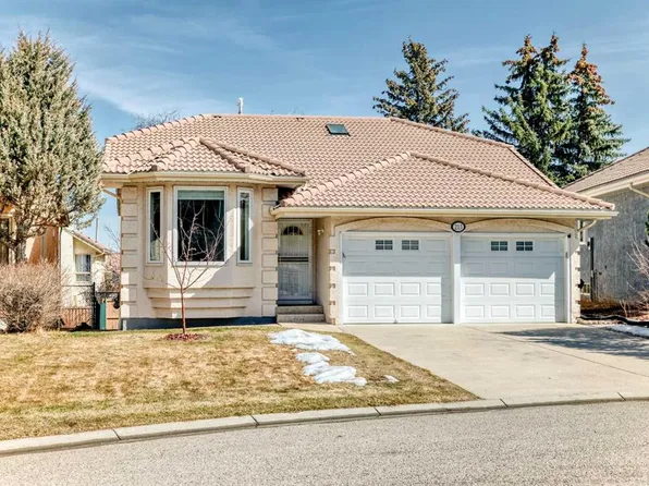 213 W Sirocco Pl SW, Calgary, AB T3H 2N2
