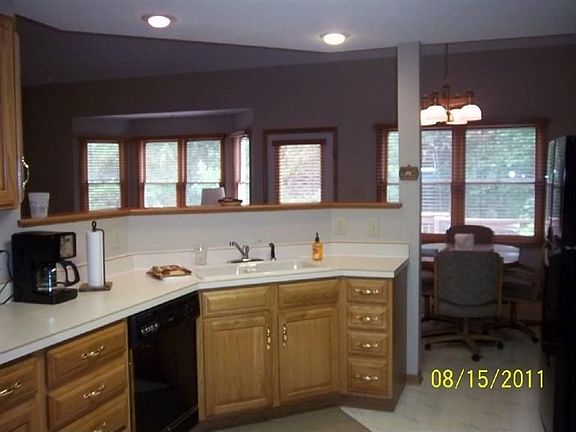 5th image of 3609 Darice Ln