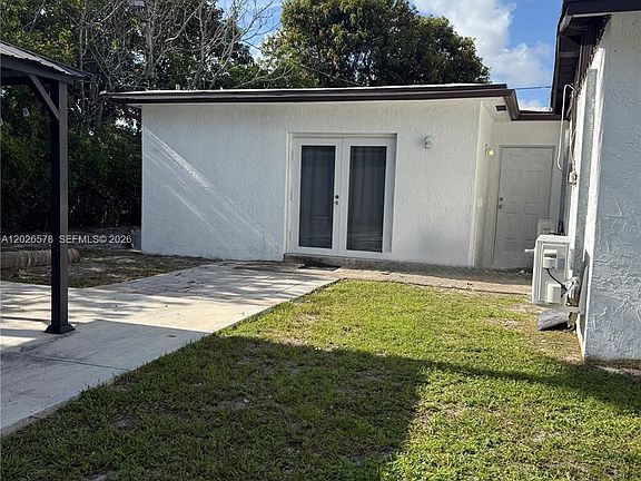 2nd image of 1816 NW 25th Ter #2