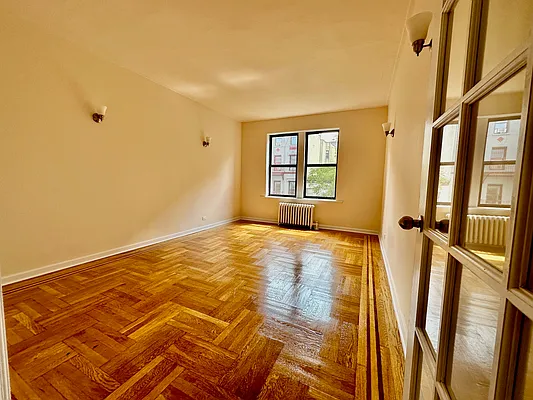 Rented by David Francis New York LLC | media 24