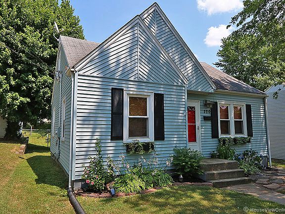 4th image of 220 Elmwood Blvd