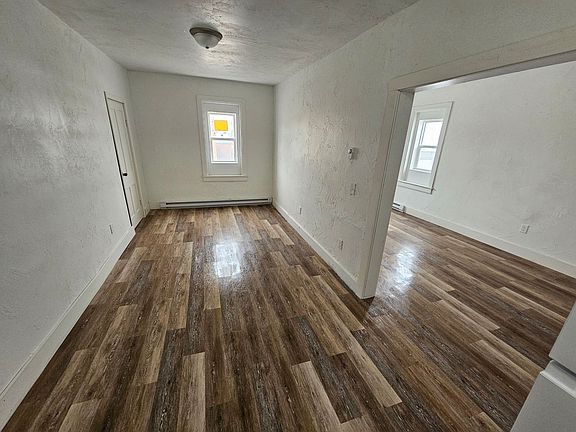 3rd image of 100 N Lake St #A