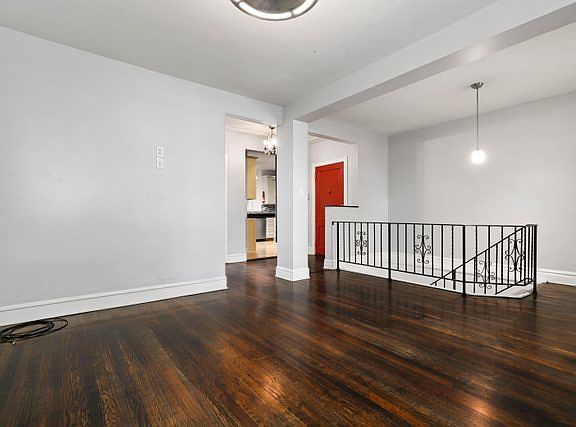 4th image of 5922 N Magnolia Ave #1S
