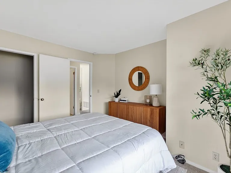 3015 Arlington Dr — Photo 8