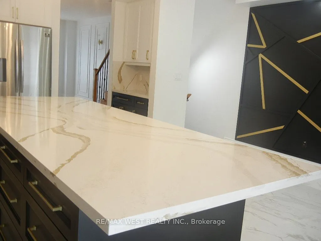 3 bed, $3,500 — Photo 4