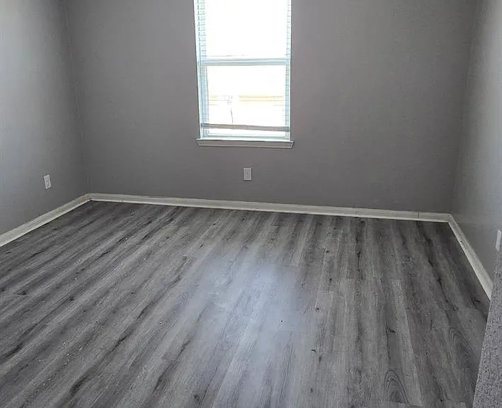2318 Oyster Bay Ave — Photo 11