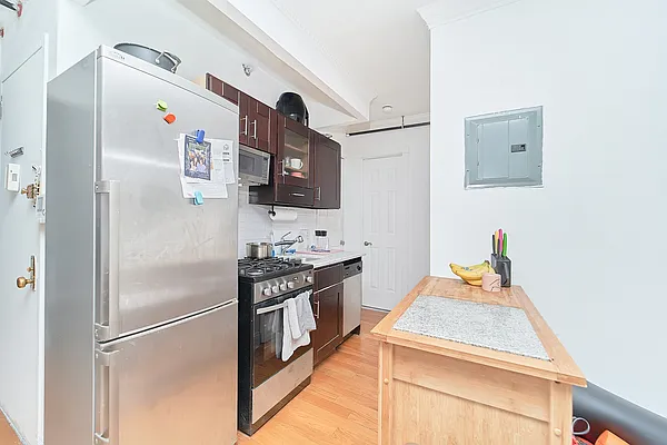 Rented by Living New York | media 19