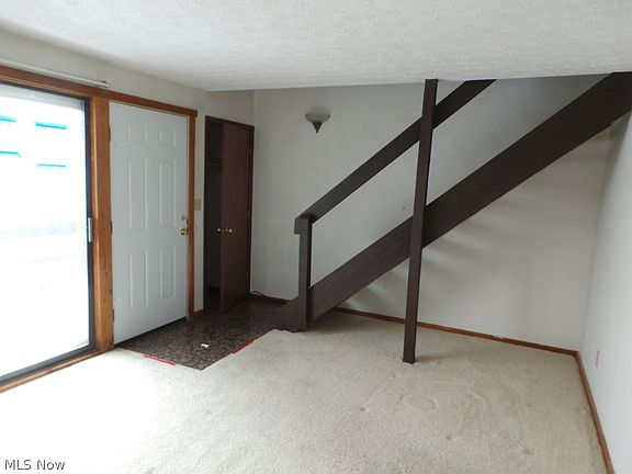 2nd image of 1563A Treetop Trl #35