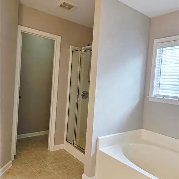 1374 Dukes Creek Dr NW — Photo 3