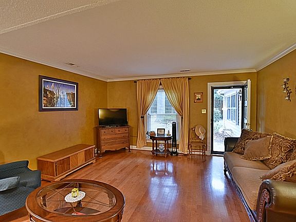 2nd image of 170 Grady Dr