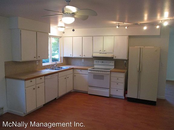 4th image of 10715 134th St NW