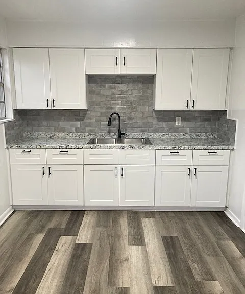 228 Mamie Ave — Photo 4