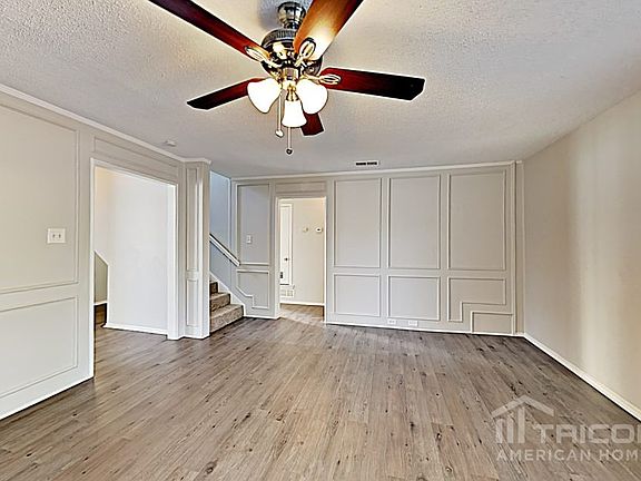 3rd image of 3225 Hastings Dr