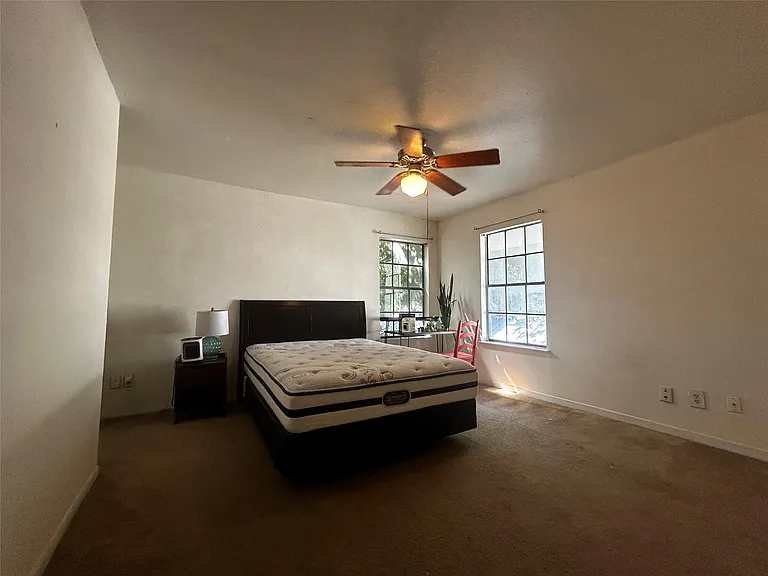 4511 Avenue B #B — Photo 8