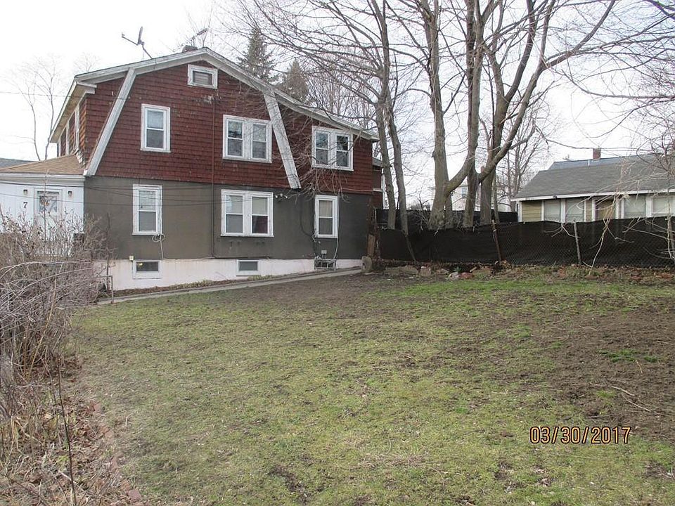 2nd image of 7 Wiley Pl