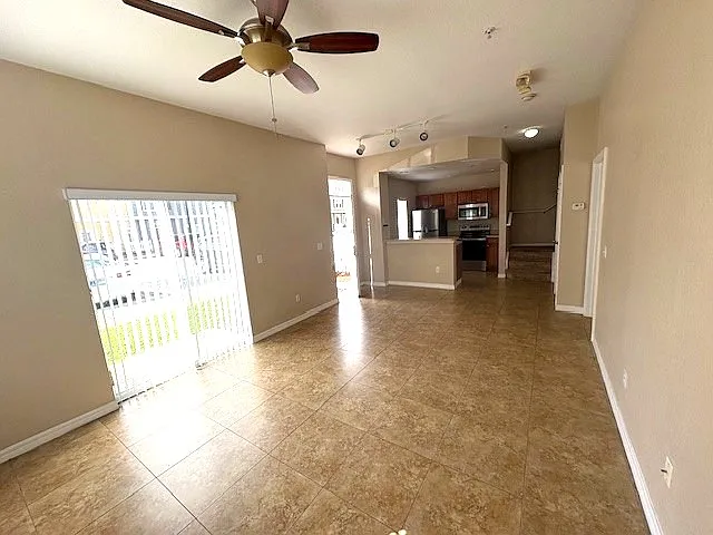 4601 Yellowgold Rd W #8-102 — Photo 3