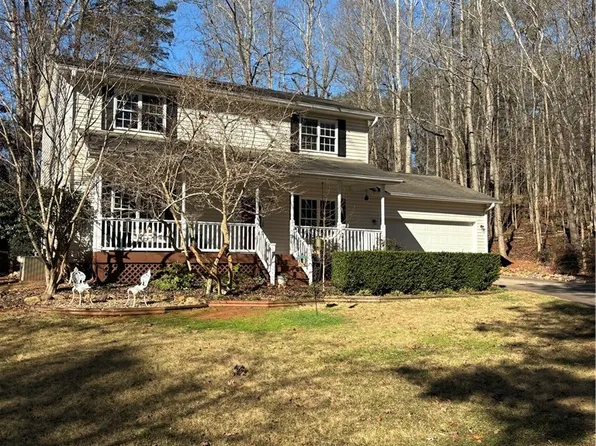 2011 Ridgeview Ln, Seneca, SC 29678