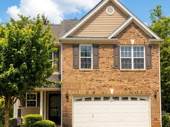754 Peachtree Meadows Cir, Kernersville, NC 27284