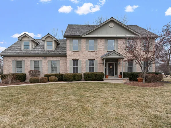 18024 W Pond Ridge Cir, Gurnee, IL 60031