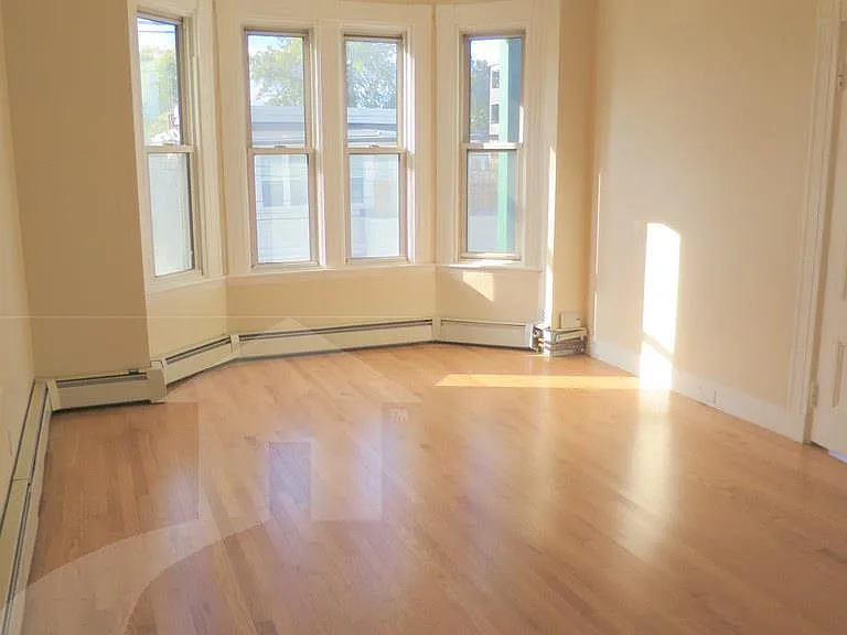 90 Norfolk St #8 — Photo 2
