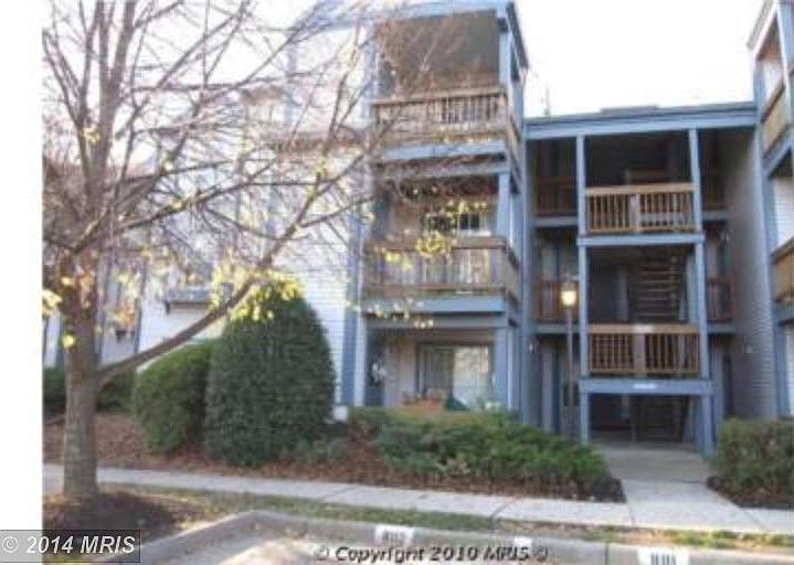 1st image of 6910 Victoria Dr Unit 6910F