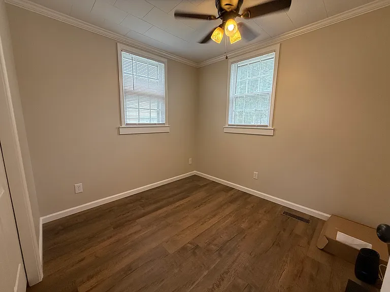312 Aden St #2 — Photo 10