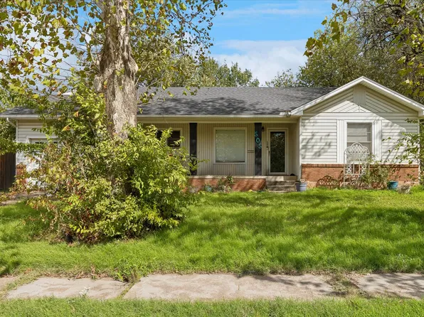 505 Walnut St, Bowie, TX 76230