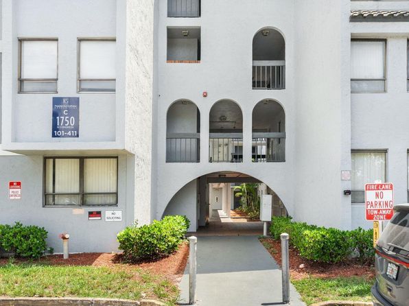 1750 N Congress Ave APT 411