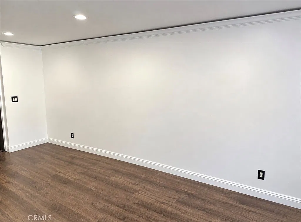 2 bed, 1094 sqft, $3,095 — Photo 1