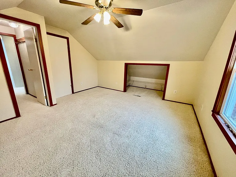 6976 NE Stanton St — Photo 30