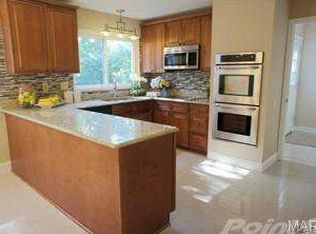 2341 Fairoyal Dr, Saint Louis, MO 63131