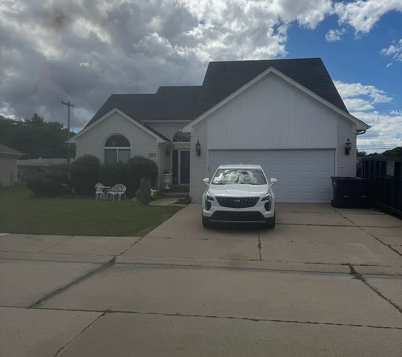 36427 Cecilia Dr