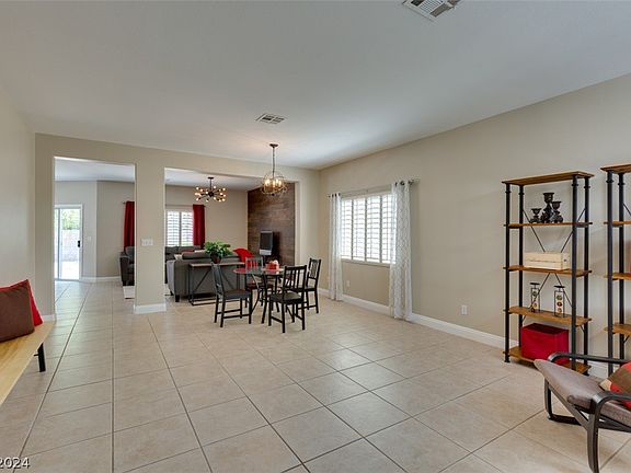 4th image of 9016 Wolf Dancer Ave