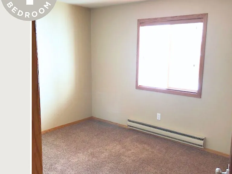 219 Buncombe Dr — Photo 8
