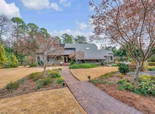 122 Woodland Ln, Simpsonville, SC 29681