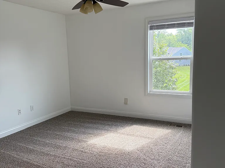 319 Kastlekove Dr — Photo 11