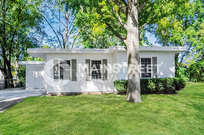 1st image of 11 Redwood Dr