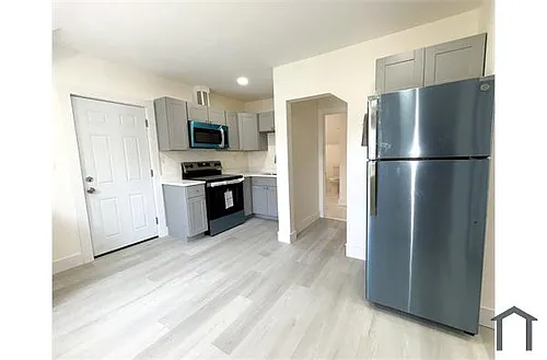 930 S Franklin St #2 Photo 1