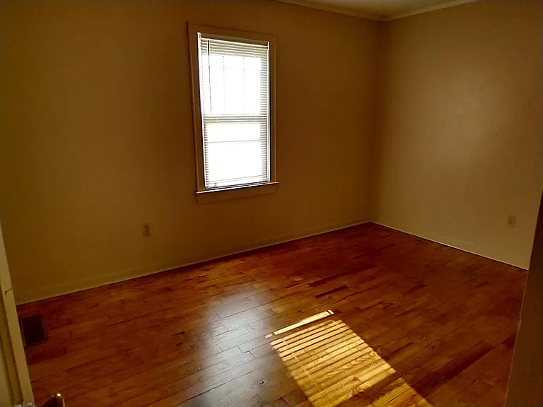 5610 Blackwell Ave — Photo 2