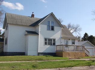 721 9th St, Worthington, MN 56187