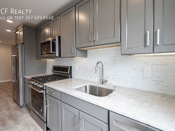 2nd image of 2609-11 Federal St #D